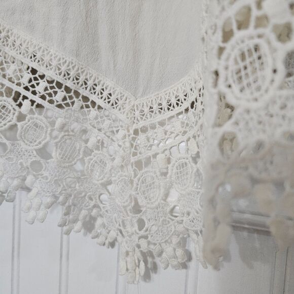 Revolve ASTR Silk Tank Lace Trim Romantic Blouse Top Size Medium - Picture 4 of 16